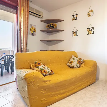 Guesthost - Domu Mea Apartment
