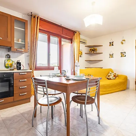 Guesthost - Domu Mea Apartment *